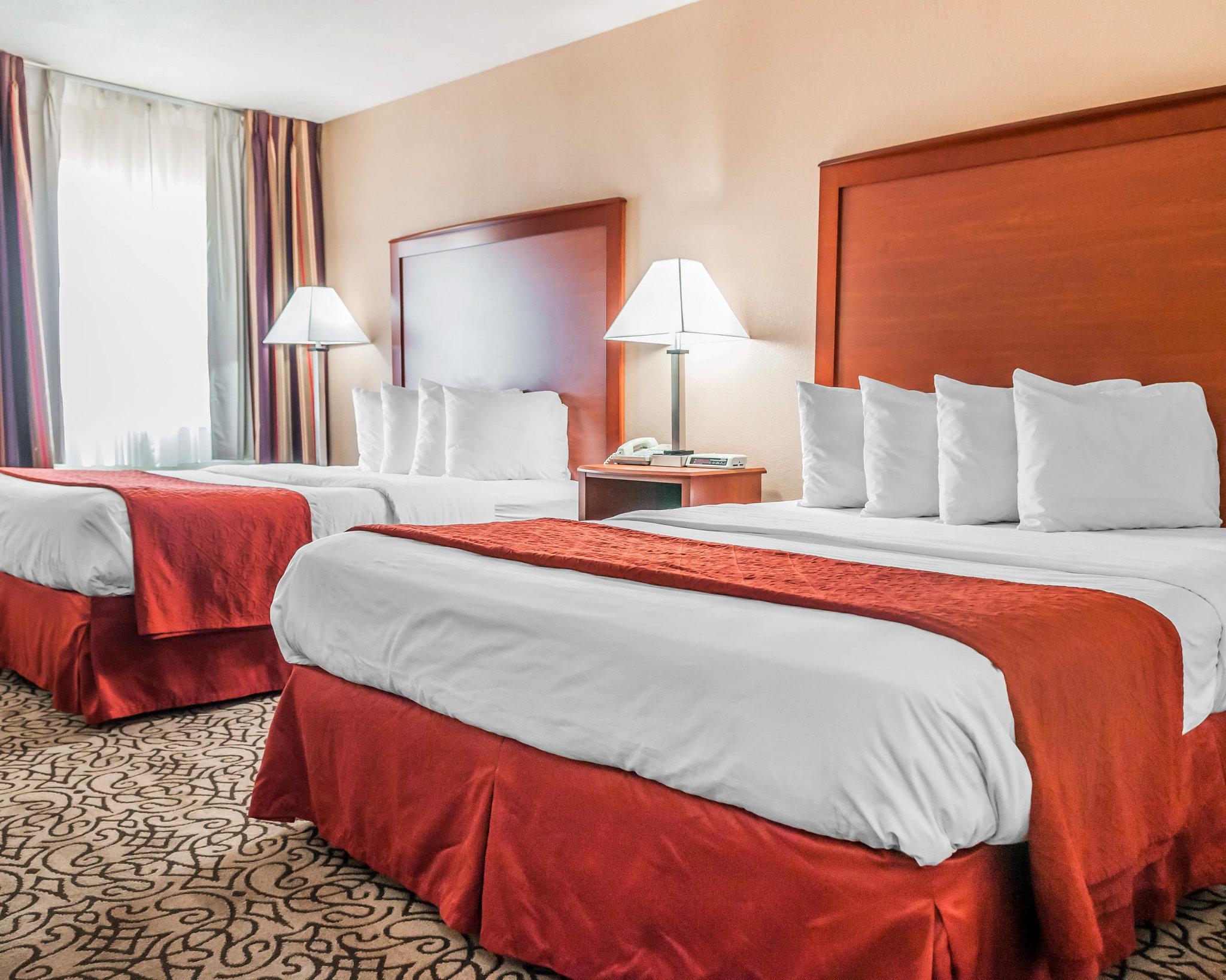 Comfort Inn & Suites Pueblo Luaran gambar