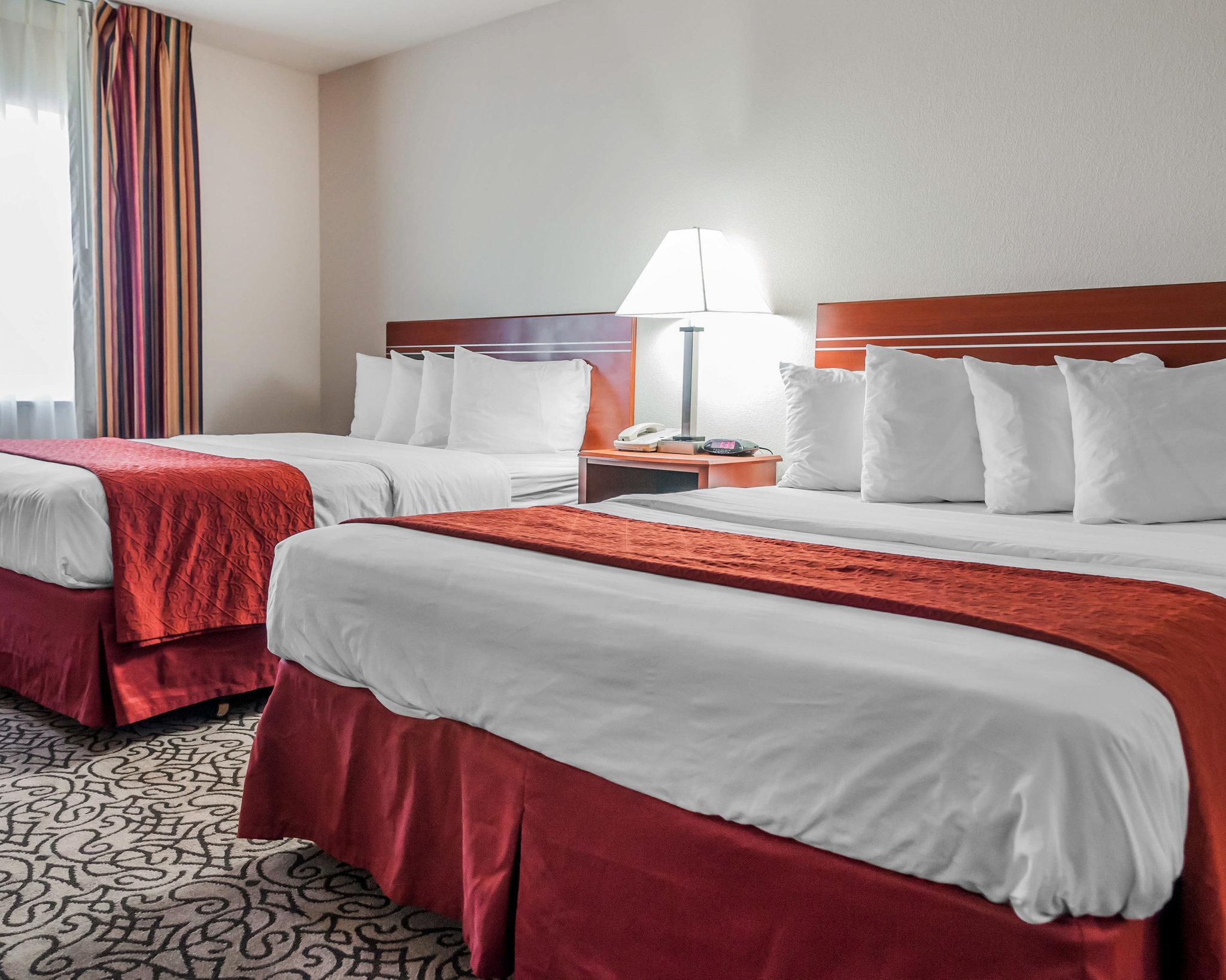 Comfort Inn & Suites Pueblo Luaran gambar