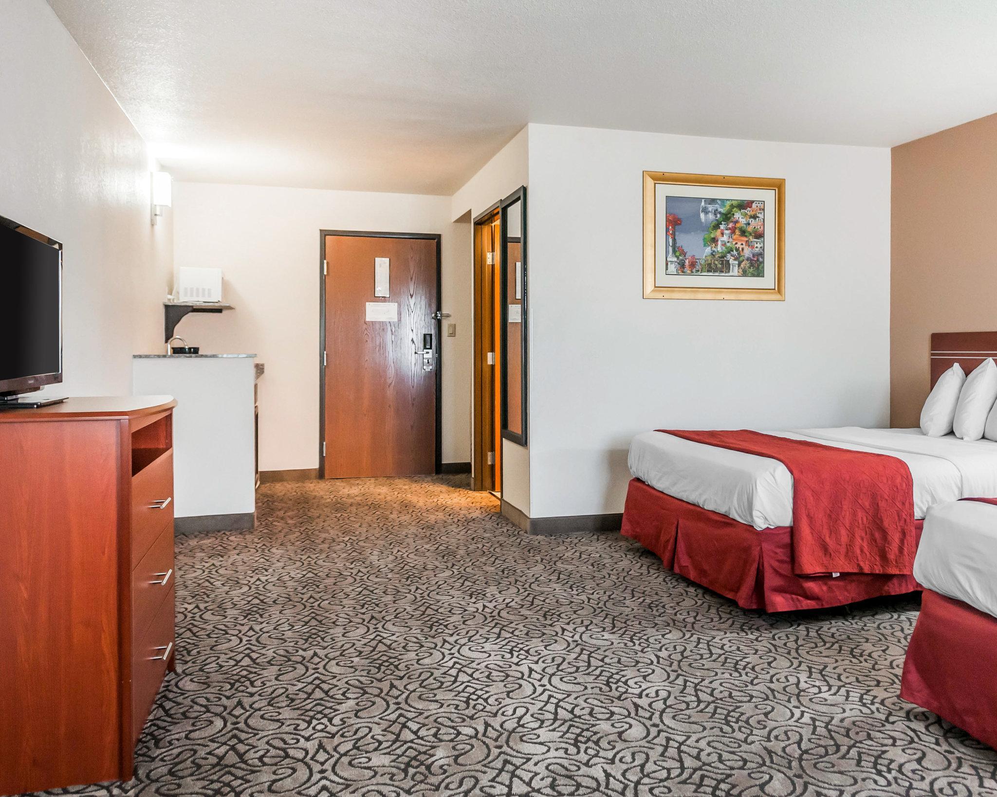 Comfort Inn & Suites Pueblo Luaran gambar