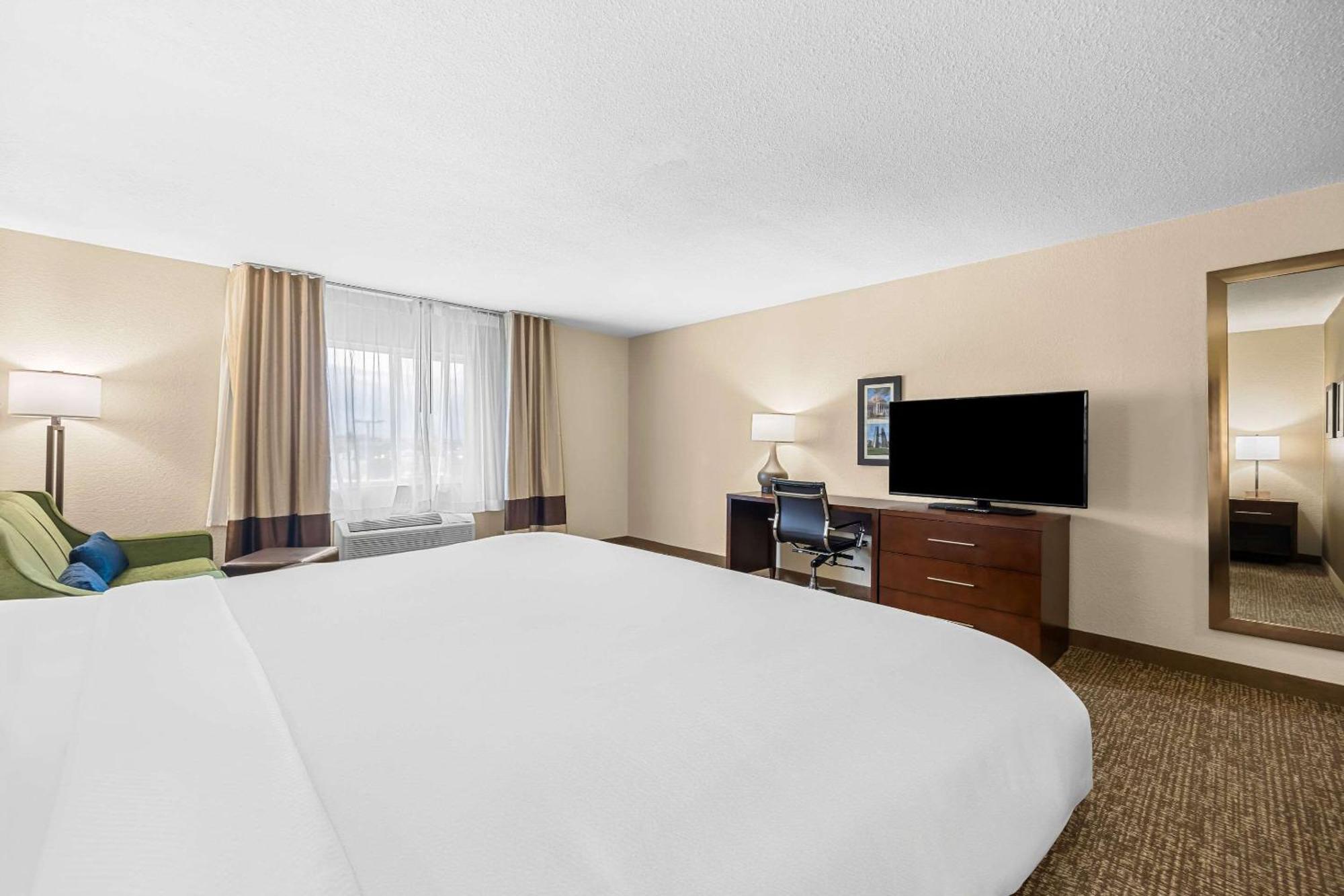 Comfort Inn & Suites Pueblo Luaran gambar