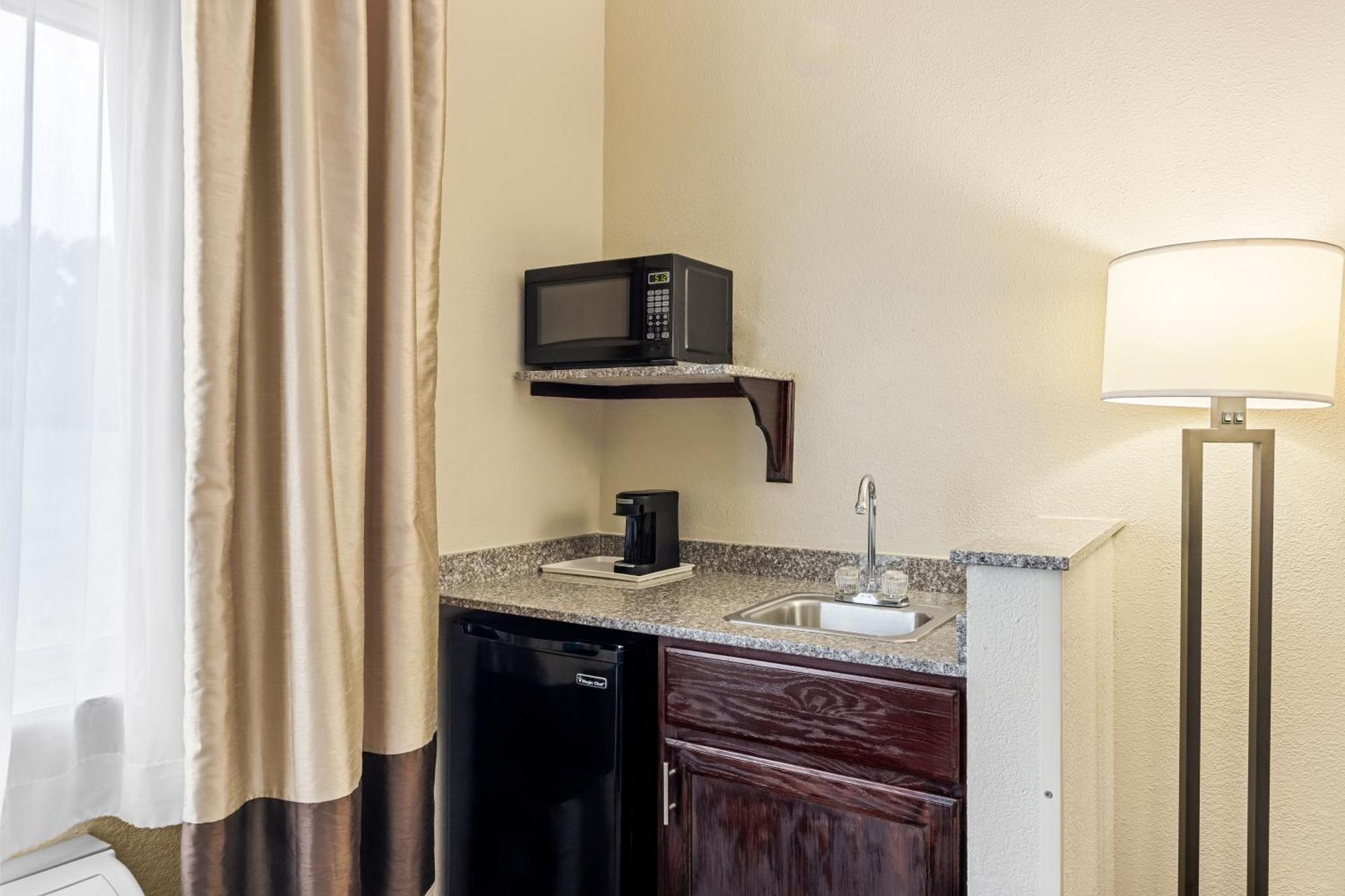 Comfort Inn & Suites Pueblo Luaran gambar
